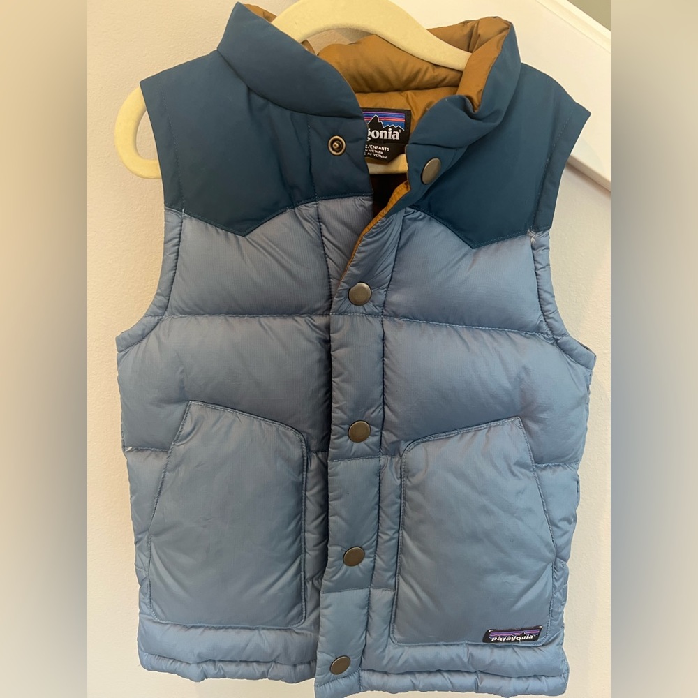 Boys Patagonia vest 5T color blue